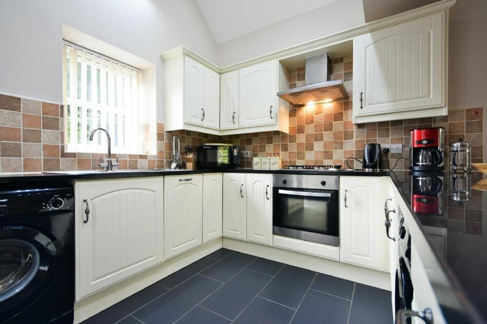 Bramley Villa Lucker Exterior photo
