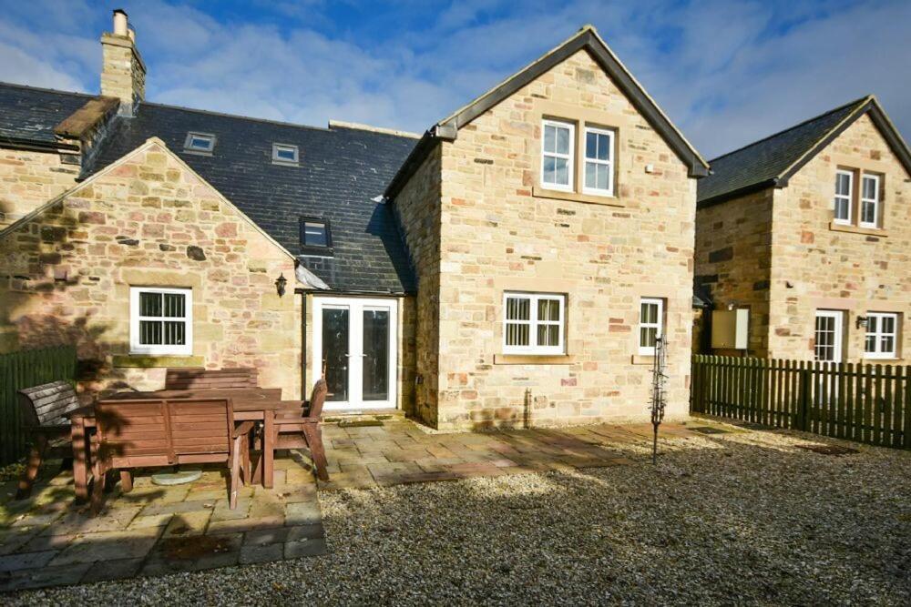 Bramley Villa Lucker Exterior photo